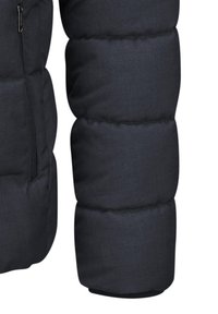 Dunkelblaue Steppjackenärmel mit ausgeprägten gesteppten Abschnitten, einer seitlichen Reißverschlusstasche und einer glatten Stoffoberfläche.