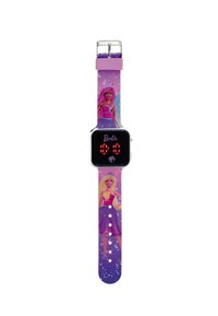 Orologio digitale con quadrante quadrato nero che mostra numeri rossi. Il cinturino viola presenta due personaggi illustrati e accenti luccicanti.