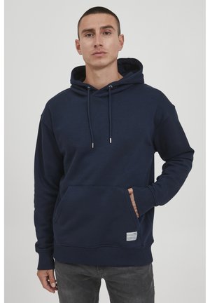 Felpa con cappuccio blu navy realizzata in tessuto morbido, dotata di tasca frontale, cordini e polsini e orlo a coste. Design semplice.