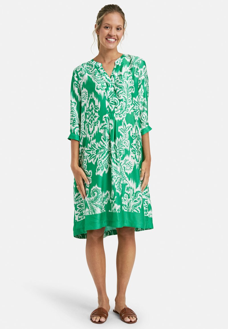 MILANO ITALY WITH SHORT COVERED BUTTON - Day dress - grass print/green