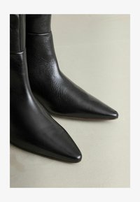 Unselected, chocolate brown leather