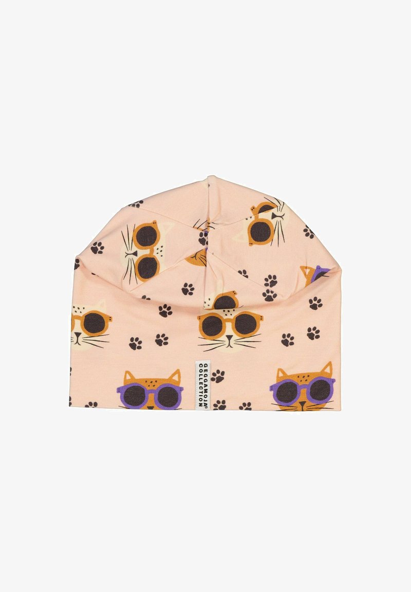 Lyserød hue med gentaget kattemønster med solbriller og poteaftryk. Fremstillet af blødt stof for komfort. Inkluderer logo-tape.