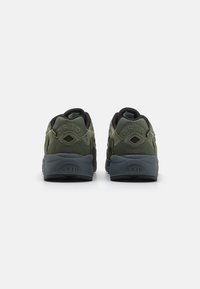 Saucony GRID SHADOW 2 - Sneaker low - forest/black