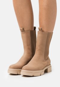 Dockers by Gerli Bottines à plateau - sand