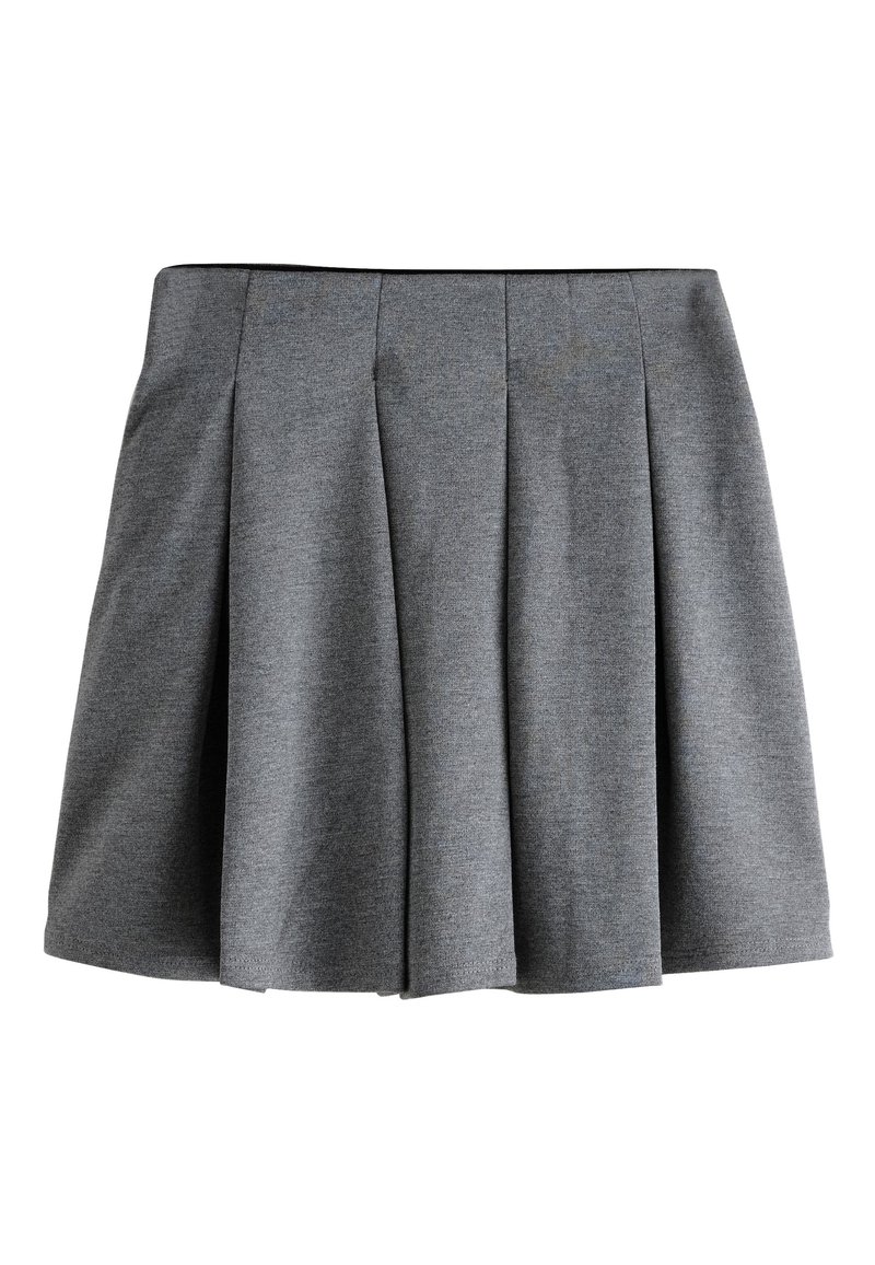 Jupe plissée grise en tissu doux, présentant une surface texturée et une ceinture élastique, avec une coupe évasée et des bords nets.