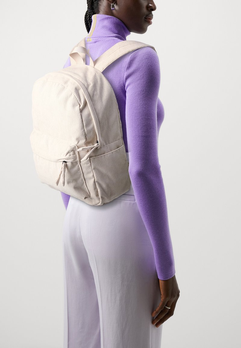 Even&Odd Mugursoma - beige