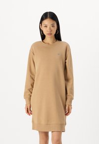 GANT SHIELD C NECK DRESS - Dnevna haljina - caramel beige