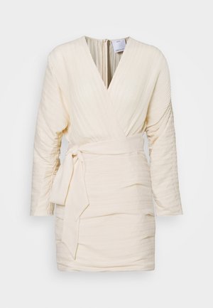 CONSTRUCT DRESS - Cocktailjurk - cream