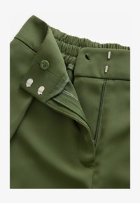Non sélectionné, khaki green