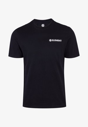 Musta puuvillapaita, jossa on lyhyet hihat ja pyöreä kaula-aukko. Vasemmassa rintakehässä valkoinen "ELEMENT"-logo. Yksinkertainen muotoilu.