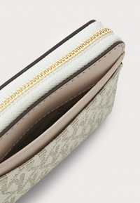MICHAEL Michael Kors JET SET COIN CARD CASE - Plånbok - vanilla/soft pink