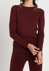 mint&berry Sweter
