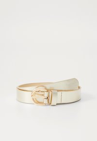 Ceinture métallique dorée avec une finition lisse, dotée d'une boucle ronde en or et d'une seule passant de ceinture, conçue pour le port décontracté.