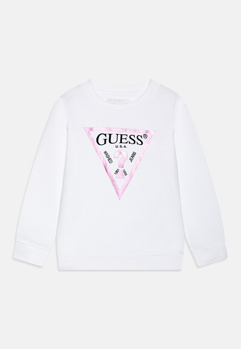 Sweat-shirt blanc à manches longues avec un logo triangulaire rose sur la poitrine portant l'inscription « GUESS U.S.A. Washed Jeans » et un point d'interrogation à l'intérieur.