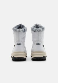 gabor snowboot