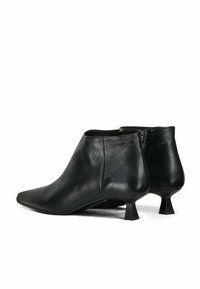 Via Tortona 18 Stivaletti - nero