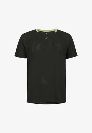 Schwarzes sportliches T-Shirt mit einem hellgrünen Halsausschnitt, das ein perforiertes Design zur Belüftung und ein dezentes Logo auf der Brust aufweist.