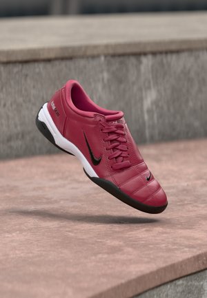 T90 - Sapatilhas - sweet beet/black/white