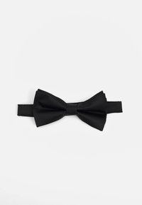 Schwarze Satin-Fliege mit glatter Textur und strukturiertem Design, ausgestattet mit einem verstellbaren Band für einen sicheren Sitz und Stil.