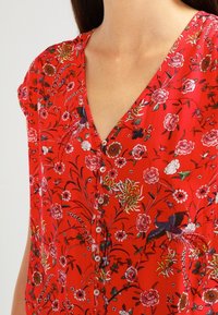 Esprit Sukienka koszulowa