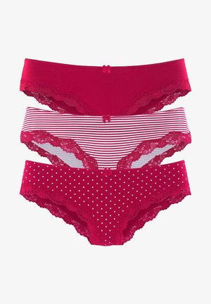 Drei Paar Damenunterwäsche: einfarbig rot, rot-weiß gestreift und rot mit weißen Punkten. Alle haben eine Spitzenbordüre und kleine Schleifen.
