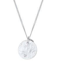 Sølv halskæde med en tekstureret rund vedhæng med en subtil glans og indgraveret "925" stempel, fastgjort til en kædelt kæde.