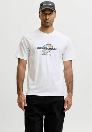 Jack & Jones, JCOCLUB GRAPHIC FRONT PRINT TEE  - T-shirts print - bright white