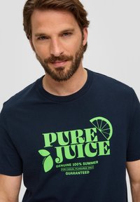 s.Oliver FRONTPRINT - T-shirt print - navy