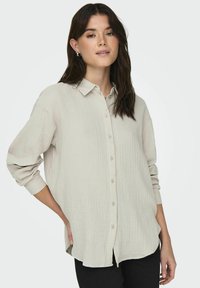 JDY LANGARM JDYTHEIS - Button-down blouse - silver lining