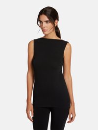 Top senza maniche nero realizzato in tessuto morbido, con un collo alto e un design aderente, che si estende fino all'altezza dell'anca. Nessun motivo o dettagli.