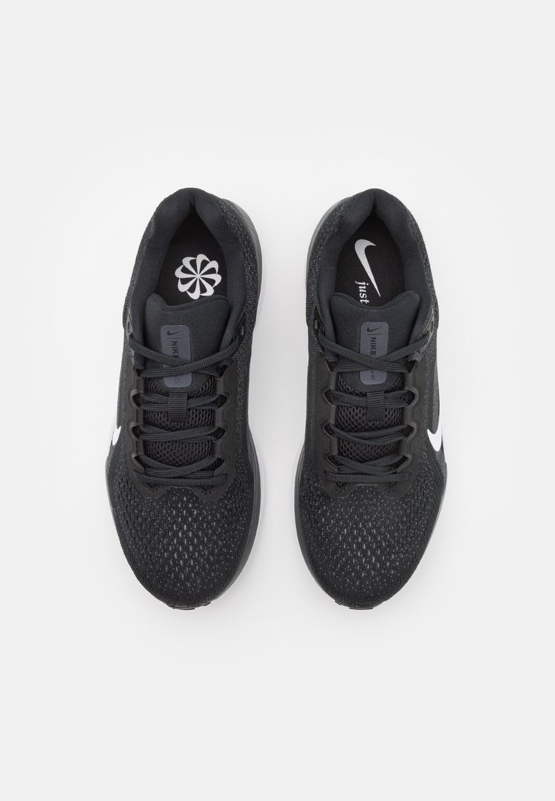 Nike Performance AIR WINFLO 11 - Road running shoes - black 