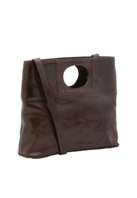 Borsa a tracolla in pelle marrone con una texture liscia, dotata di un manico sagomato e di una tracolla rimovibile.