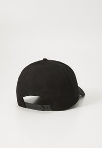Thumbnail Image 2
