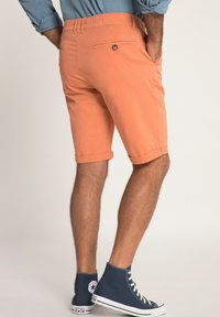 JP1880 Shorts - apricot