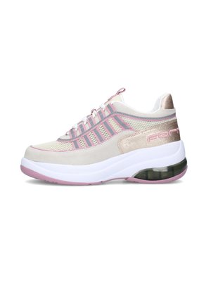 Sneaker in mesh bianca e rosa con suola spessa, dettagli rosa, cuscinetto d'aria traslucido nel tallone e tirante sulla linguetta e sul collarino del tallone.