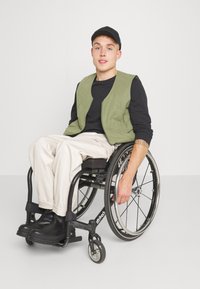 Pier One Μπλούζα με μακριά μανίκια - black