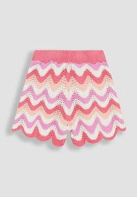 Pantaloni shorts in maglia con orlo a ondina caratterizzati da un motivo a onde nei colori rosa, pesco, bianco e lavanda. Texture morbida e cintura elasticizzata.