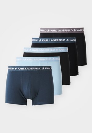 Sada pěti pánských boxerů: námořnická modř, světlemodrá, černá a dvě odstíny šedé. Měkká bavlněná látka s elastickými pásy v barvě KARL LAGERFELD.
