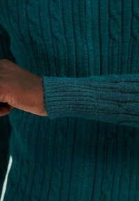 Yves Enzo TORSADÉ  - Gilet - veert sapin