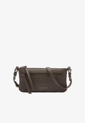 Kleine Umhängetasche aus Leder in Taupe mit Frontreißverschlusstasche, verstellbarem Riemen und "LIEBESKIND BERLIN"-Logo vorne.