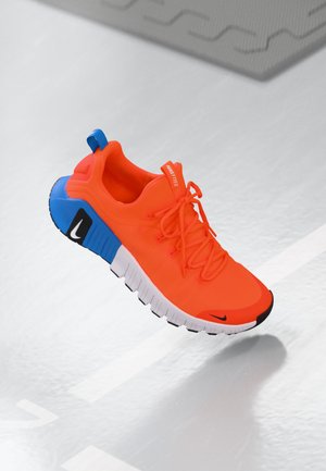 Nike Performance FREE METCON 6 - Training shoe - orange/white/blue/black