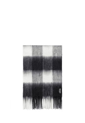 Schwarz, grau und weiß karierter Schal mit weicher Textur und fransigen Enden, der an einer Seite ein kleines "Senses" Etikett zeigt.