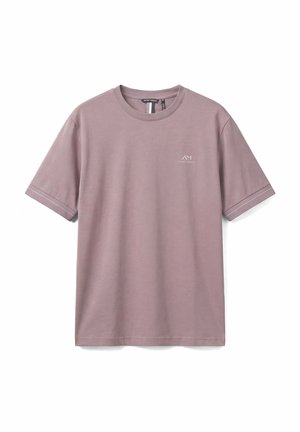Korte mouwen mauve T-shirt met ronde hals, klein wit logo op de linkerbovenkant van de borst en dubbel gestikte mouwzomen, afgebeeld op een witte achtergrond.