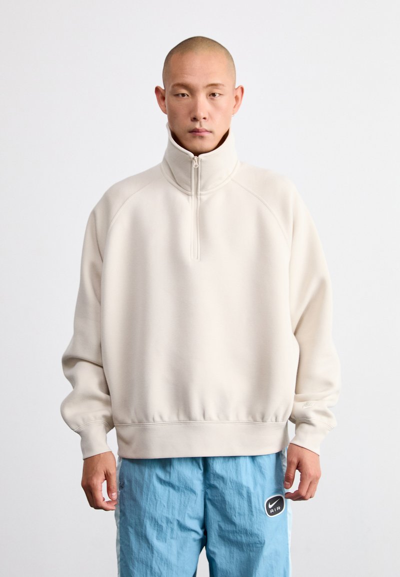 Nike Sportswear Sweatshirt - light orewood brown