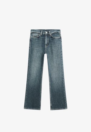 Pánské modré džíny z denimu se střídmým rovnýma nohavicema, s předním knoflíkem a designem s pěti kapsami, zobrazené na bílém pozadí.