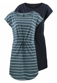 Twee jurken: de ene in teal met witte strepen en een verstelbare taillekoord, de andere in effen marineblauw. Beide hebben korte mouwen en ronde halslijnen.