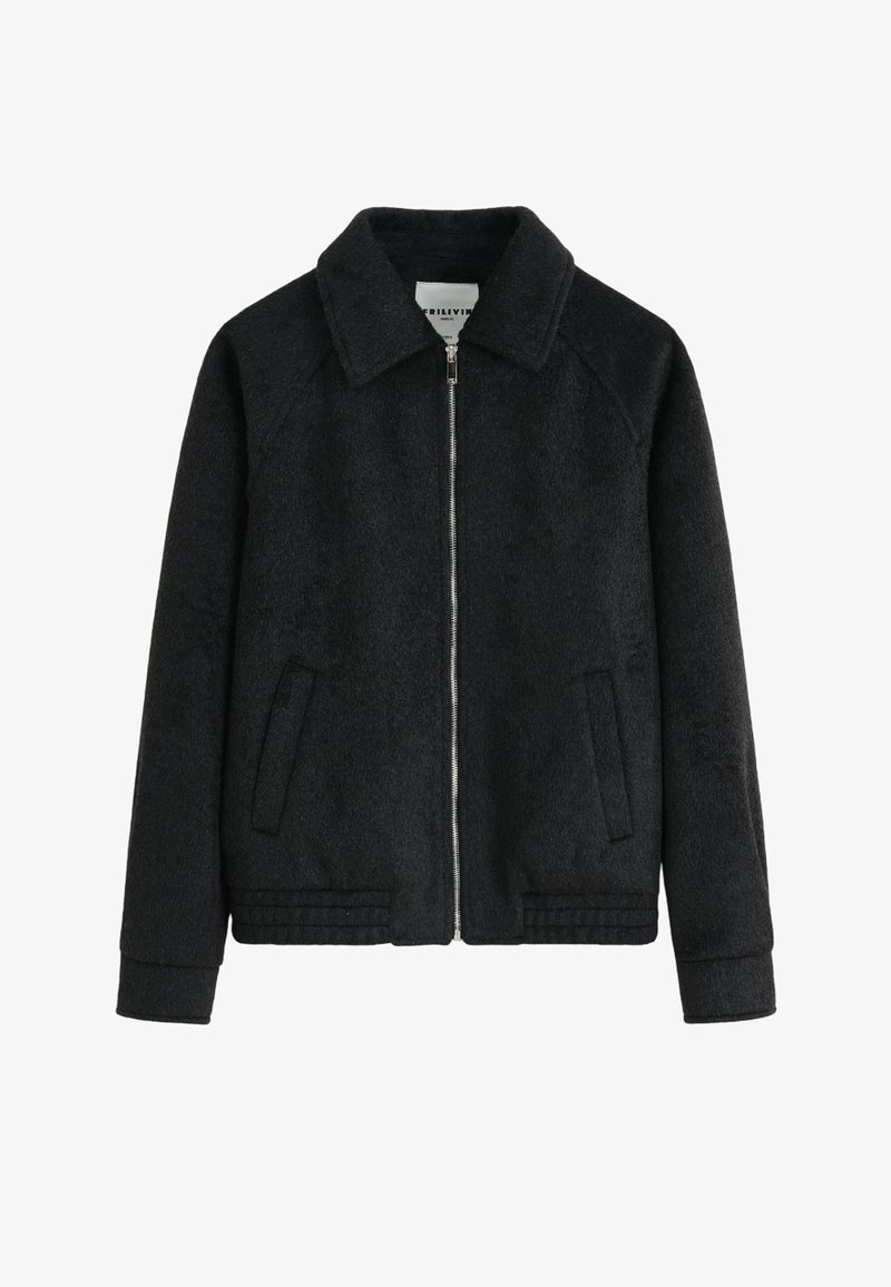 Veste zippée en laine noire avec col, deux poches avant et ourlet et poignets côtelés.