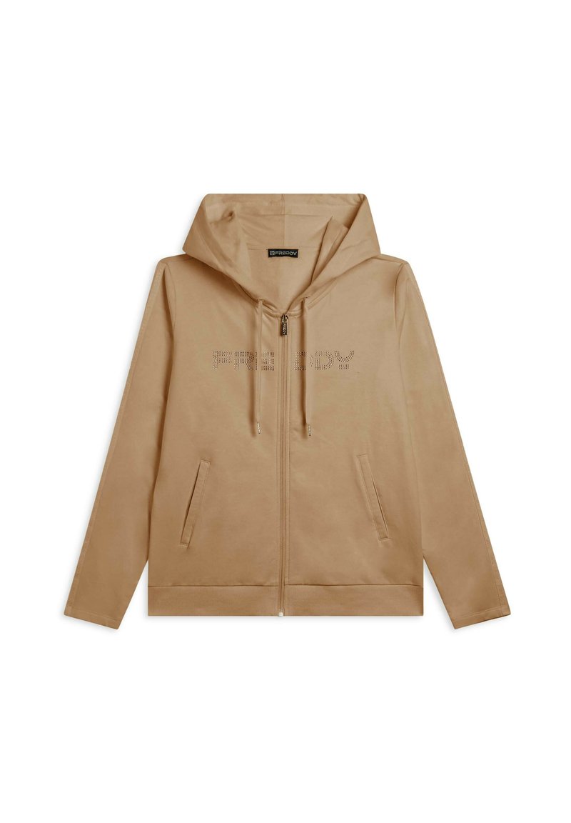 Giacca con zip beige con cappuccio, dotata di tasche laterali e cordini, caratterizzata dal testo "FREDDY" in piccoli punti perforati sul petto.