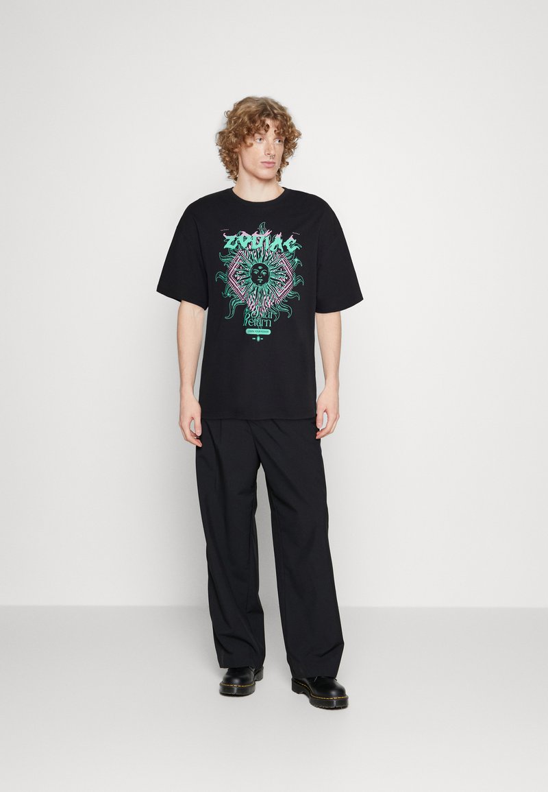 Jack Rider Cloth Jack & Jones JORDRAGON RIDER CREW - T-shirt con stampa - black/nero ...
