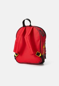 Kidzroom BACKPACK CARS FLUFFY FRIENDS UNISEX - Reppu - red